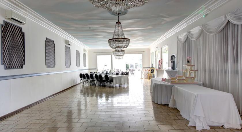 Logis Manoir De Fourcy Hotel Corbehem Exterior photo