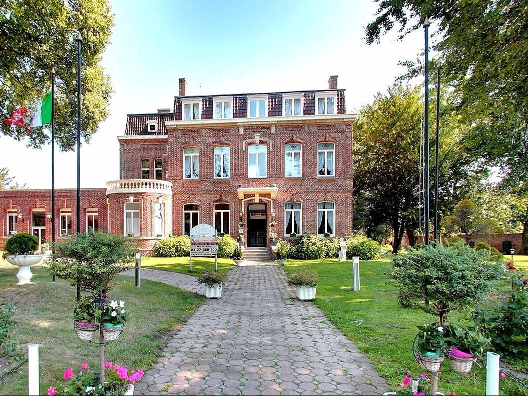 Logis Manoir De Fourcy Hotel Corbehem Exterior photo